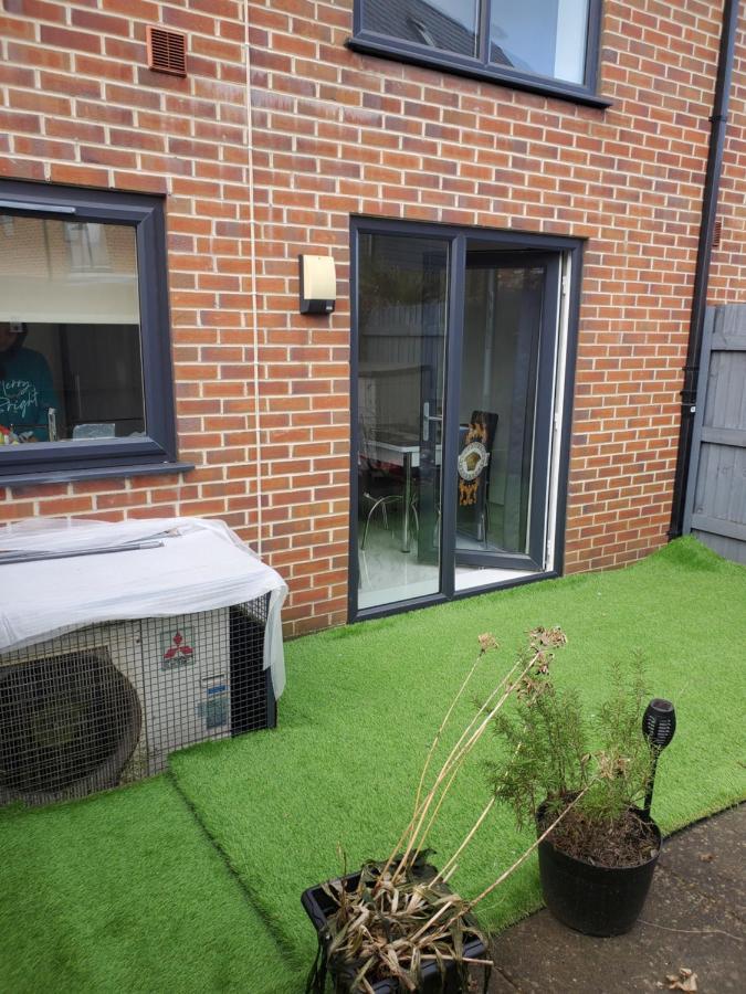 Beautiful & Elegant 2 Bed Room House Manchester Exterior foto