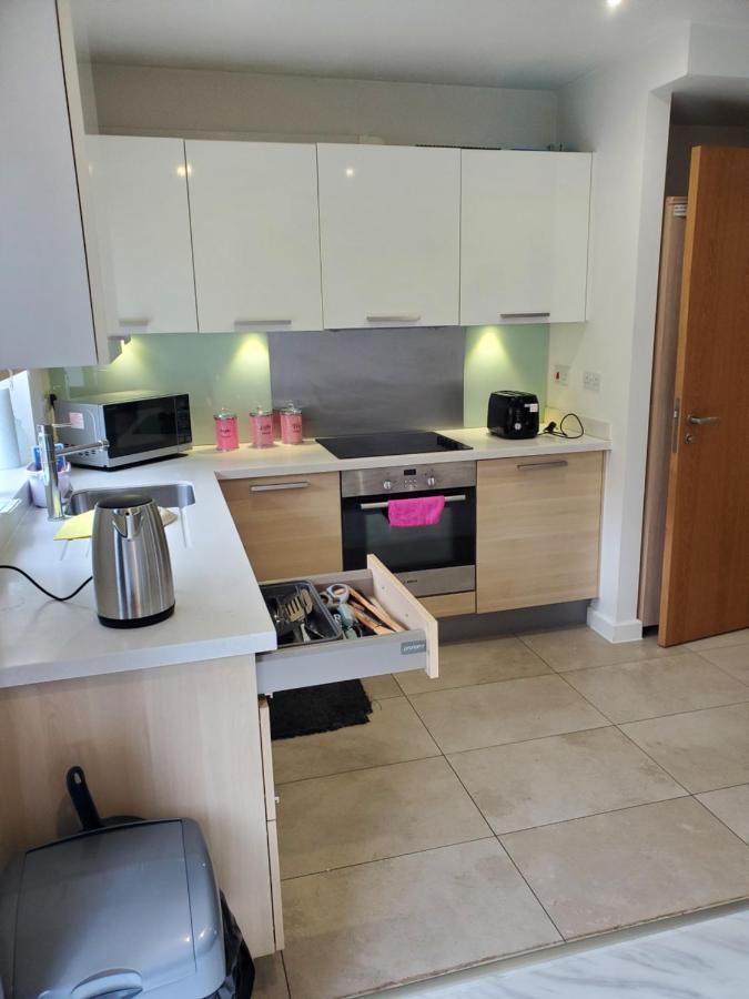Beautiful & Elegant 2 Bed Room House Manchester Exterior foto